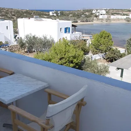 ホテル Nicolas Antiparos Town
